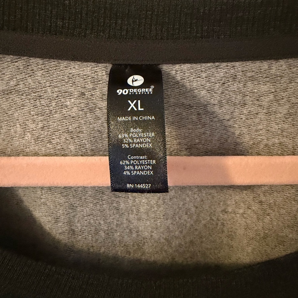NWT 90 Degree by Reflex Raglan Pullover - Heather Ashy Moss - Picture 3 of 5